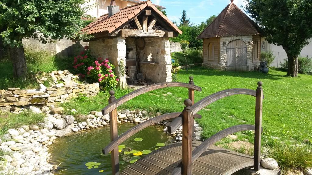 Вилла Le Grangeon 01 Амберьё-ан-Бюже Экстерьер фото